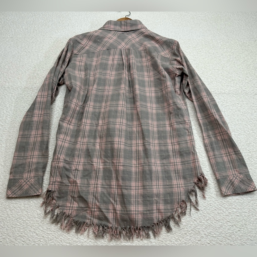 Current/Elliot Women’s Button Down Frayed Hem Shirt Size 0 Gray and Pink - Picture 10 of 10